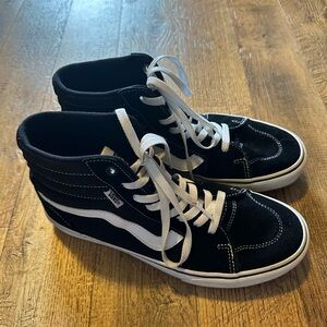Vans Sk8-Hi Cord Classics high-top black/white sneaker - size 8